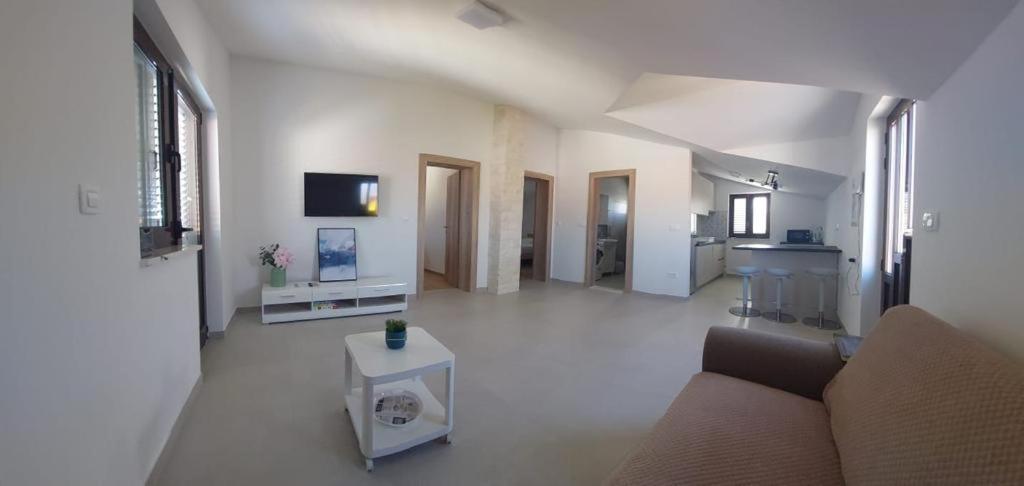 Apartments Boljat Trogir Bagian luar foto